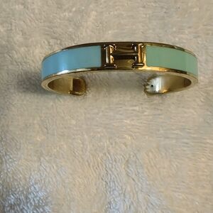 Elegant Gold and Mint Bracelet